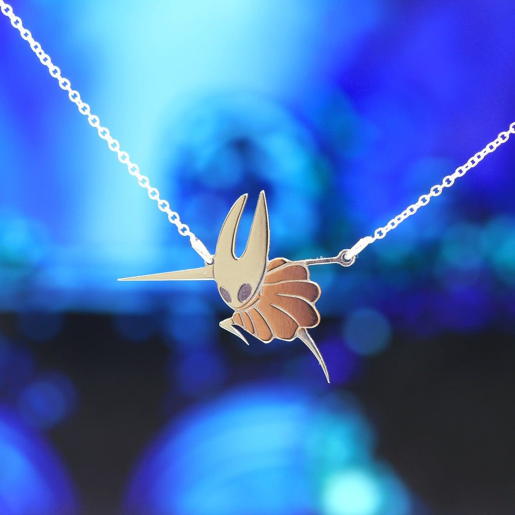 Full view of hari necklace with rose gold detail