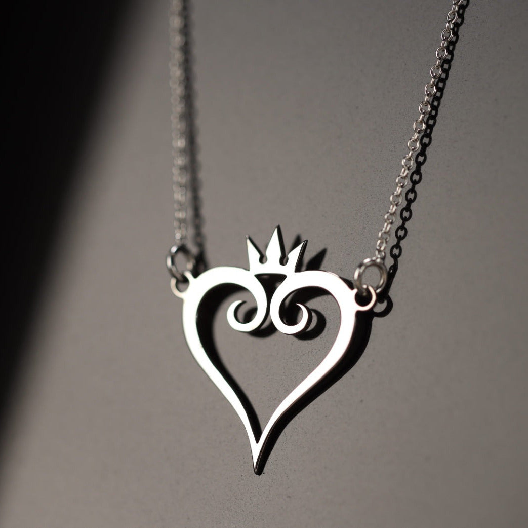 Kokoro Necklace worn – silver heart pendant