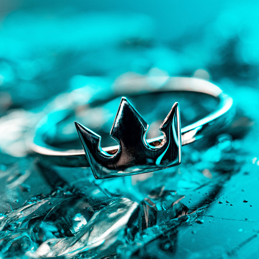Detail of Korona ring showing crown design in sterling silver